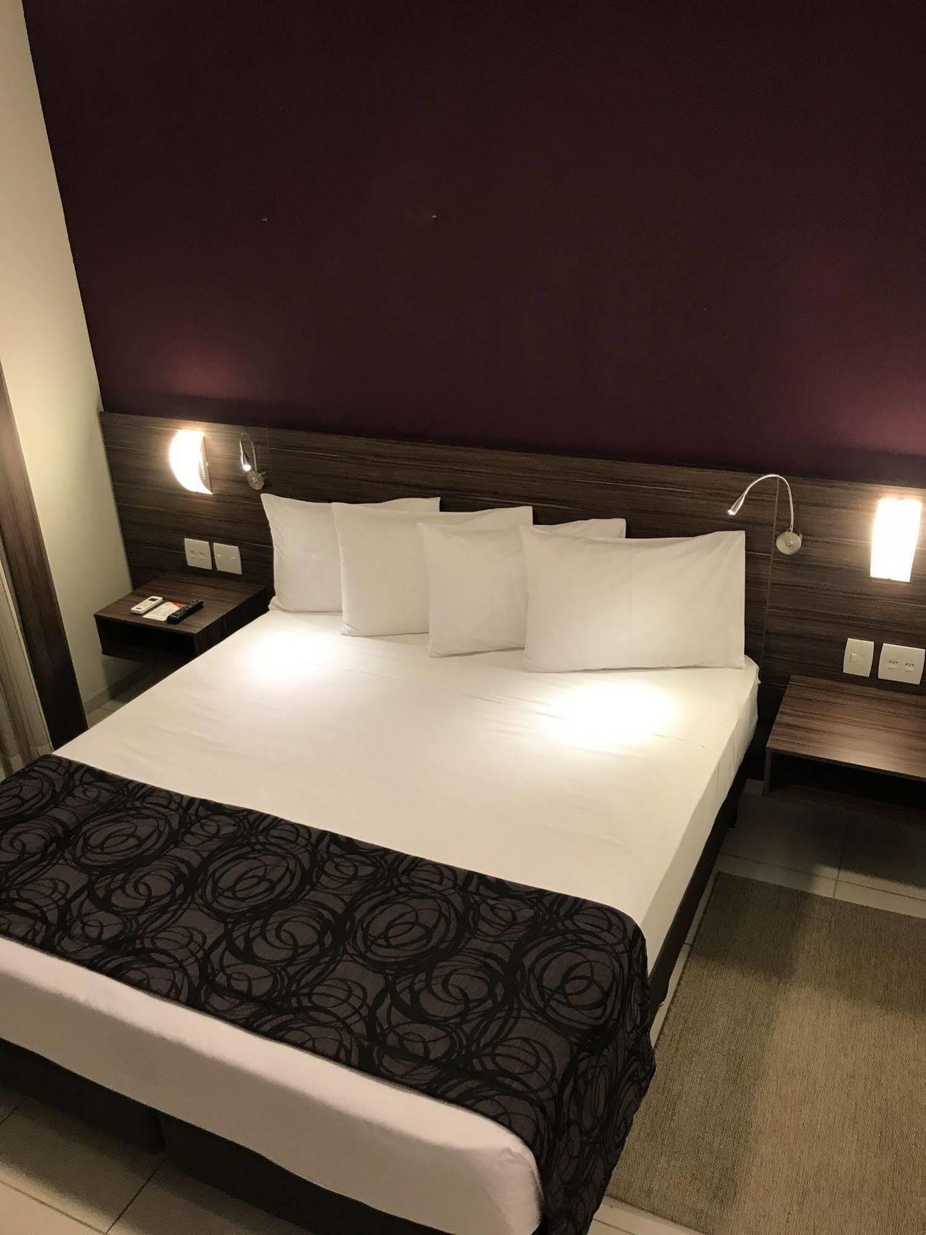Nobile Inn Dutra Rio De Janeiro เซา โชอาว เจ เมริติ ภายนอก รูปภาพ